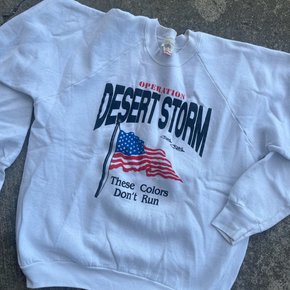 Vintage desert storm crewneck.
